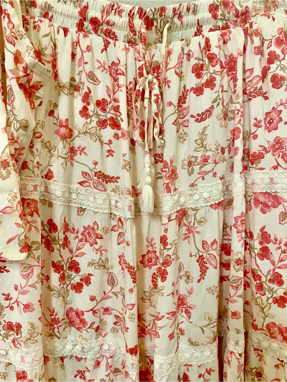 Torrid Tiered Maxi Skirt with Pink Floral Print - Size 0X - NWT! - Picture 4 of 12